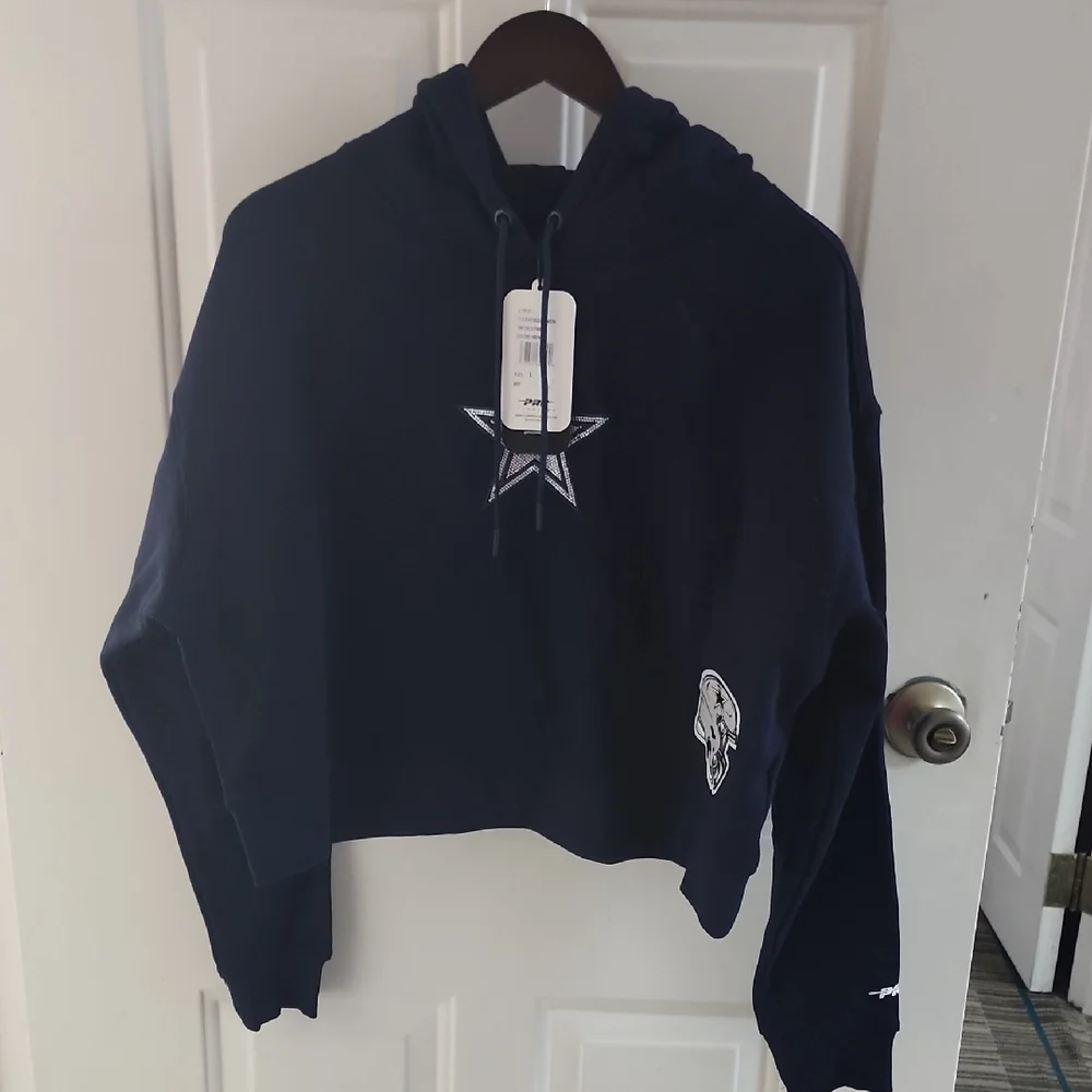 NFL Women's Dark Blue Cropped Hoodie - Picture 1 of 4